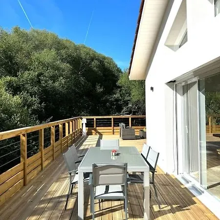 Villa A Deux Pas Du